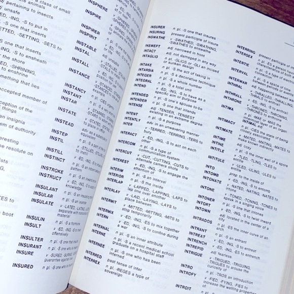 The official scrabble players dictionary large vintage  book - Picture 8 of 12